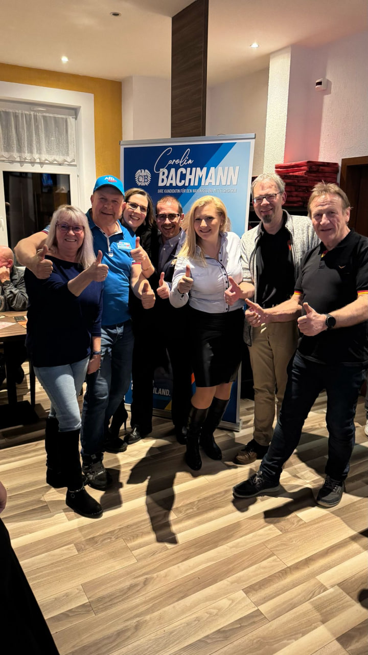 Wir feiern mit Carolin im Löwen